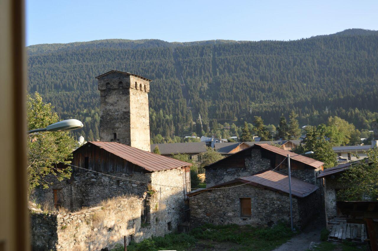 Ailama Guesthouse Mestia Exterior photo